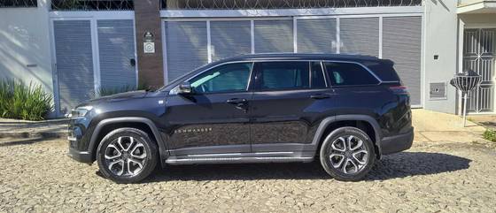 JEEP COMMANDER 1.3 T270 TURBO FLEX LIMITED AT6 JEEP COMMANDER 1.3 T270 TURBO FLEX LIMITED AT6